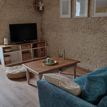 Appartement Avec Jardin Et Acces Mer Grandcamp-Maisy Ngoại thất bức ảnh