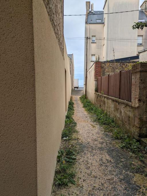 Appartement Avec Jardin Et Acces Mer Grandcamp-Maisy Ngoại thất bức ảnh