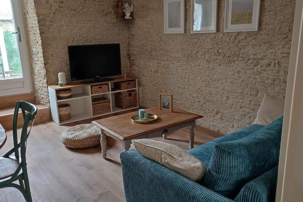 Appartement Avec Jardin Et Acces Mer Grandcamp-Maisy Ngoại thất bức ảnh